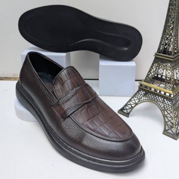Textured Leather Fashion Loafers