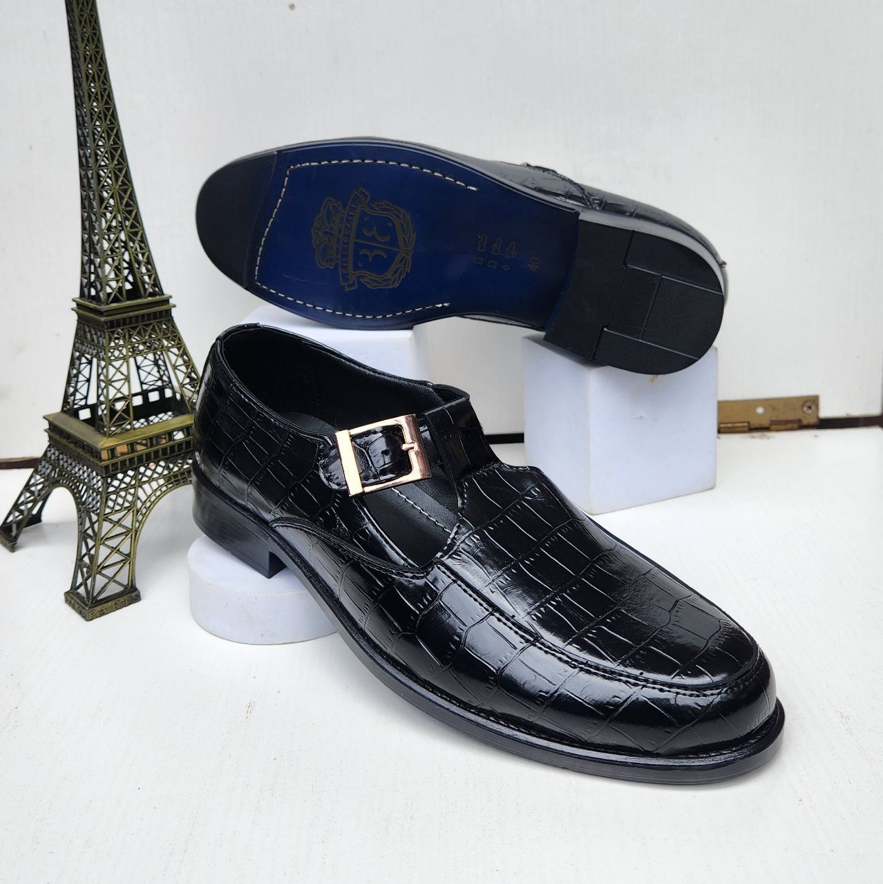 Croc-Embossed Single Monk Strap Half Shoe.