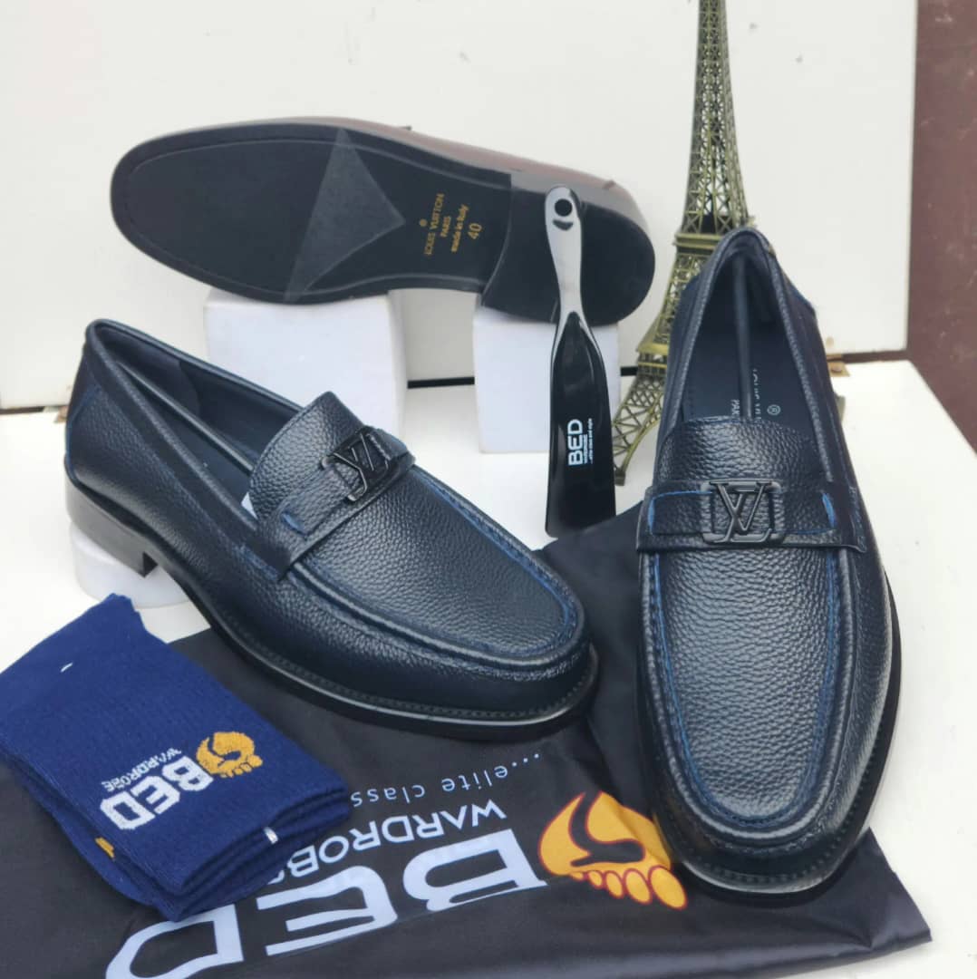 Classic Louis Vuitton Slip-on Loafers - Image 2