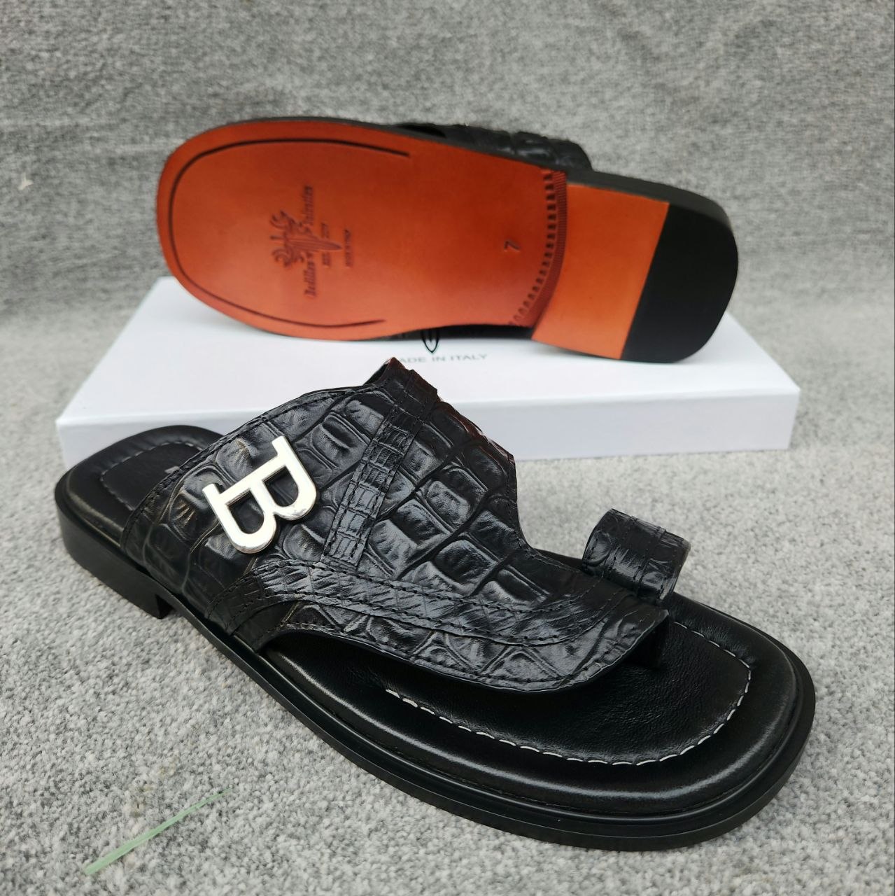 Luxury Men's Italian Leather Slippers - Image 3